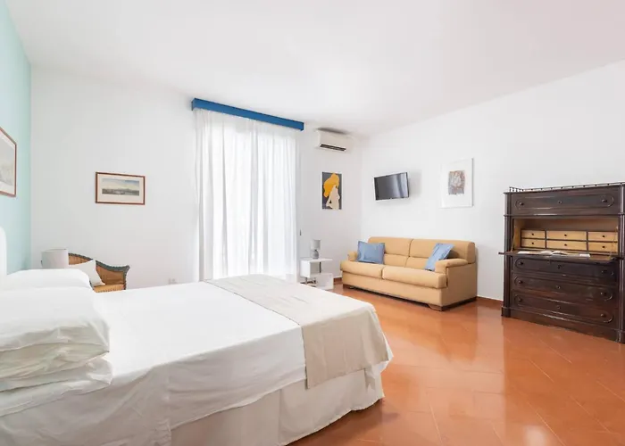 Sorrentovibes - Charming Bedroom In With Balcony 4*